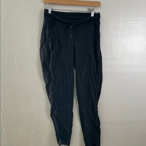 Lululemon Black Dance Studio Size 6